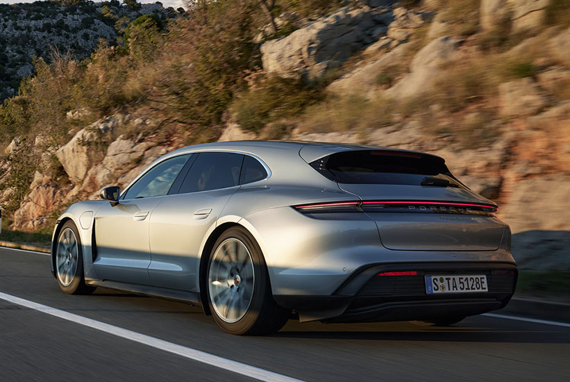 Porsche Taycan Sport Turismo (photo)